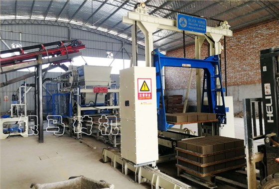 水泥免燒磚成型機(jī)：免燒磚機(jī)實(shí)力鑄就品牌，科技實(shí)現(xiàn)創(chuàng)新！