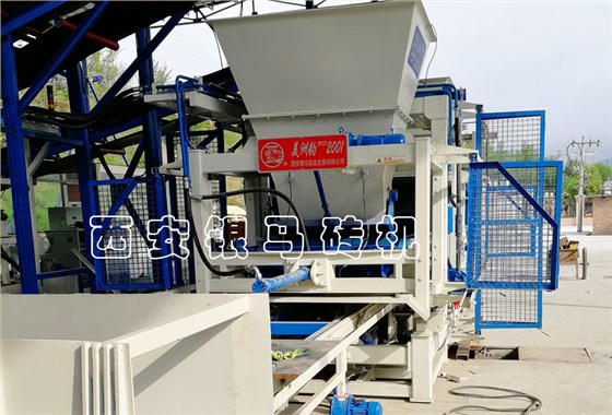 尾礦制磚設備：透水磚機操作及維護的方法有哪些？