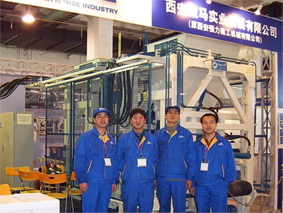 銀馬磚機(jī)維修服務(wù)團(tuán)隊