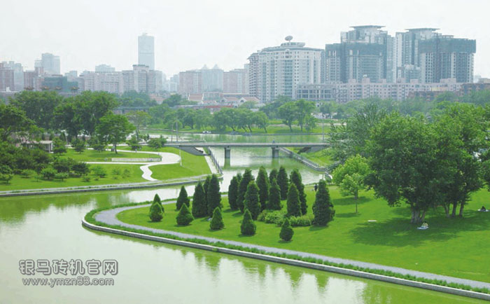 滲水磚制磚機設(shè)備-海綿城市