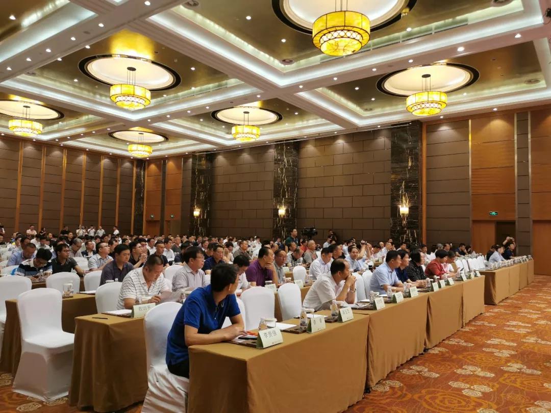 2019年中國磚瓦行業(yè)大會圓滿落幕，銀馬環(huán)保磚/石一體機備受矚目！